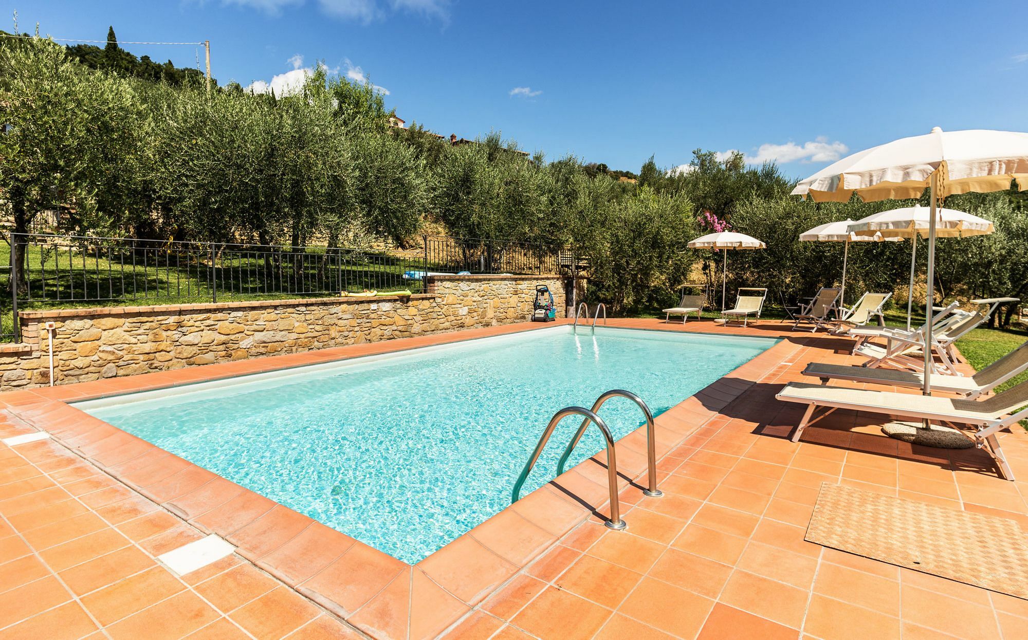 Agriturismo Borgo Tra Gli Olivi Кастильон-Фьорентино Экстерьер фото